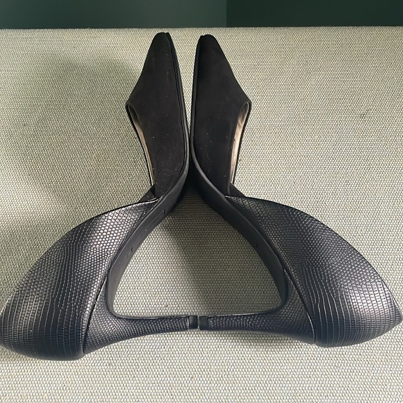 Classic Black Stiletto Heels with Pointed Toe bandolino - Picture 8 of 11